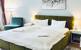 Modernes City-Apartment mit großer Terrasse